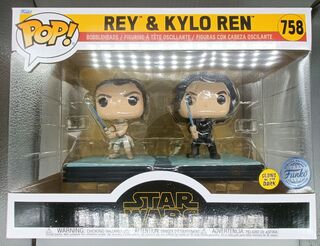 #758 Rey & Kylo Ren (GITD) - Star Wars