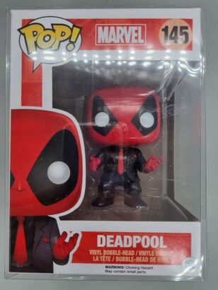 #145 Deadpool (Dressed to Kill) - Marvel