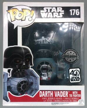 #176 Darth Vader (with TIE Fighter) - Deluxe - Star Wars