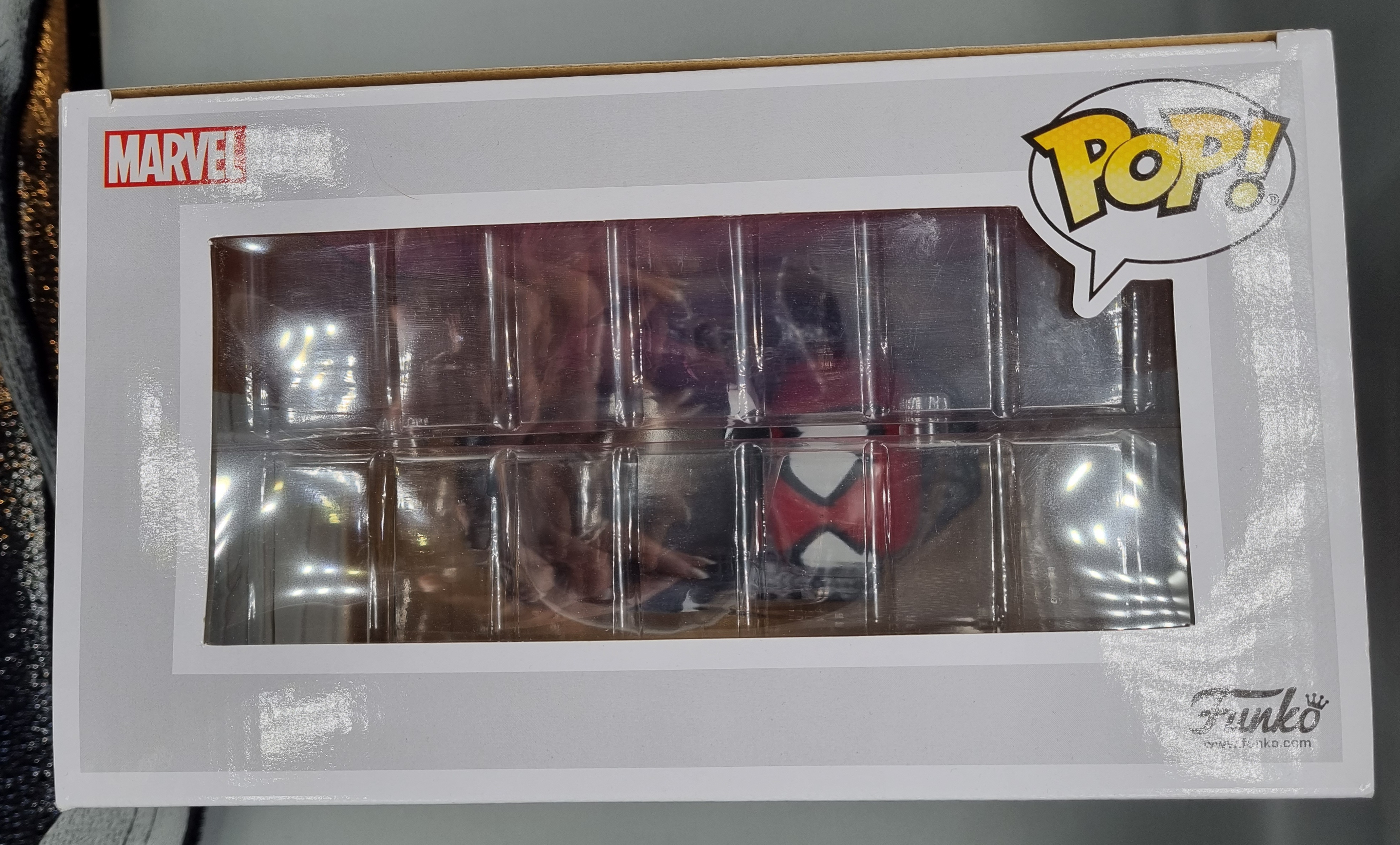625 Venom vs. Spider-Man Comic Moment Metallic Marvel – Funko Pops