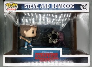 #728 Steve and Demodog - TV Moment - Stranger Things