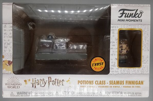 # Potions Class - Seamus Finnigan Chase Mini Moment Harry Po